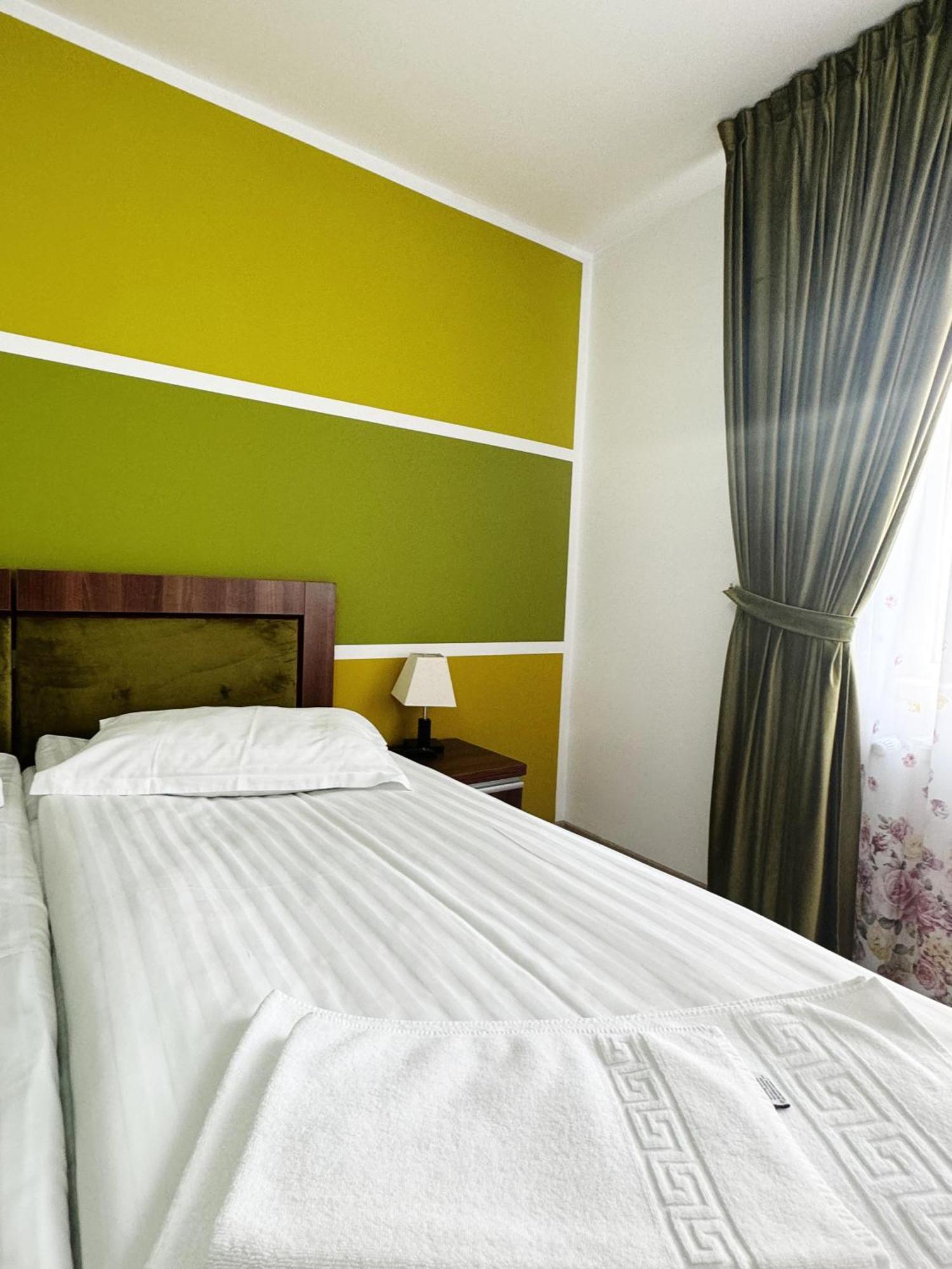 Carpathian Newstar Hotel Sibiu Exterior foto